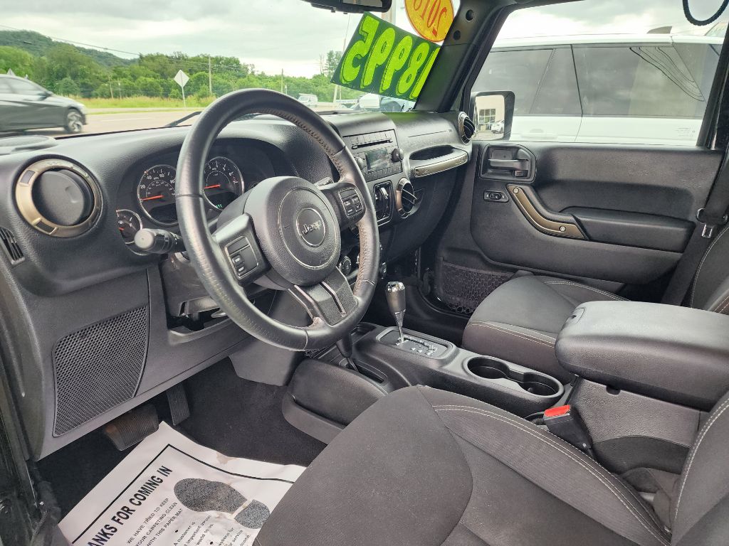 Photo 13 of this JEEP WRANGLER JK UNL