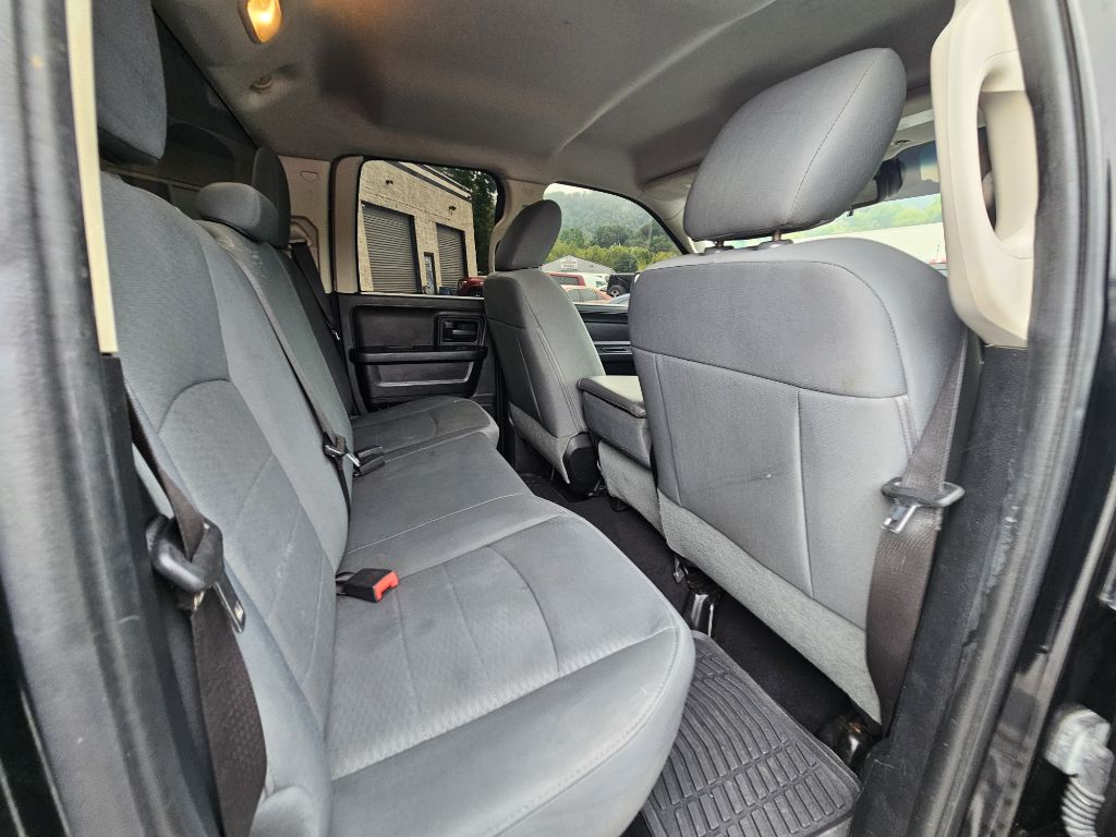 Photo 11 of this RAM 1500