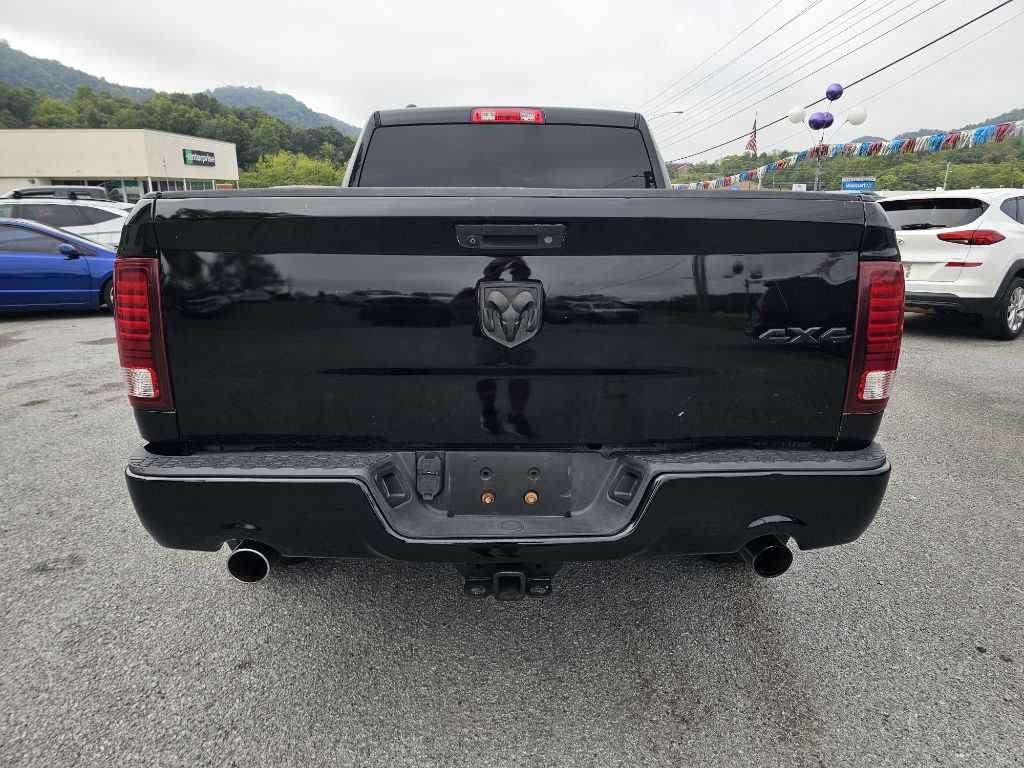 Photo 5 of this RAM 1500