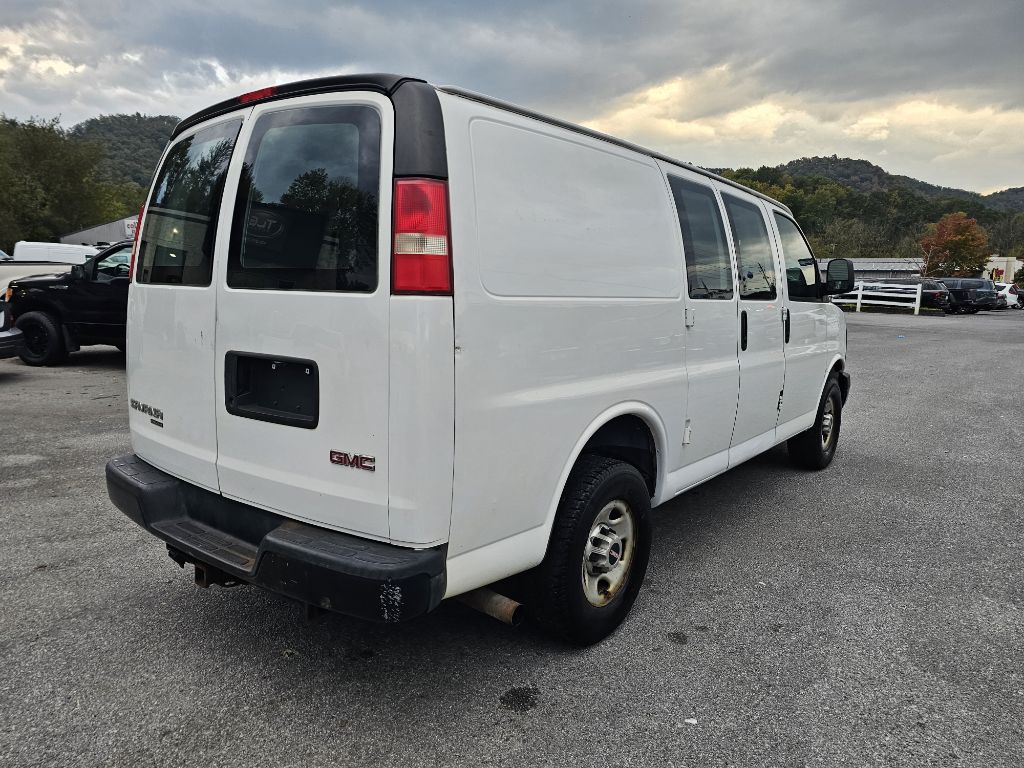 Photo 4 of this GMC SAVANA