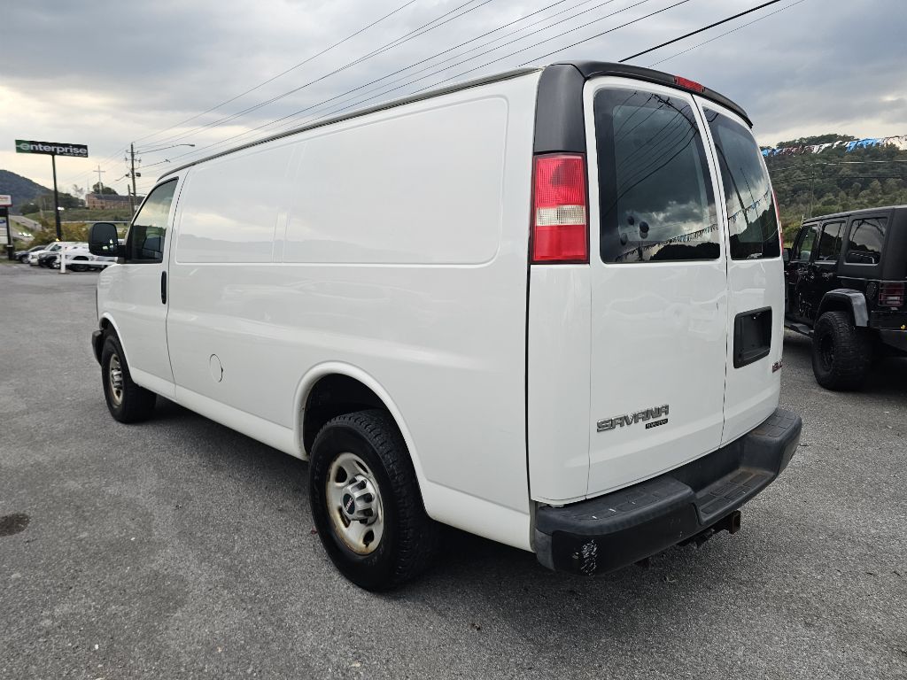 Photo 6 of this GMC SAVANA