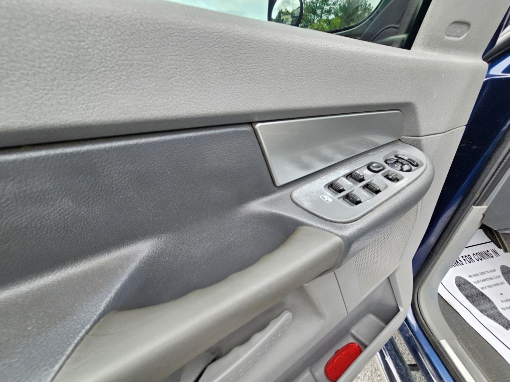 Photo 9 of this DODGE RAM 1500