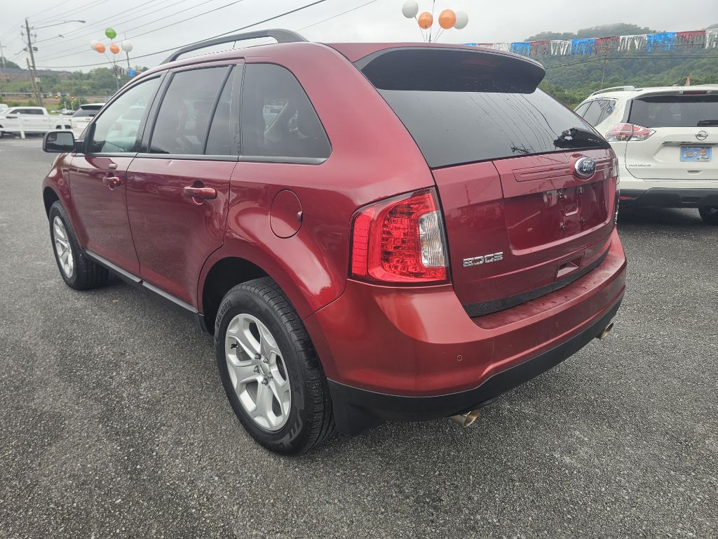 Photo 6 of this FORD EDGE