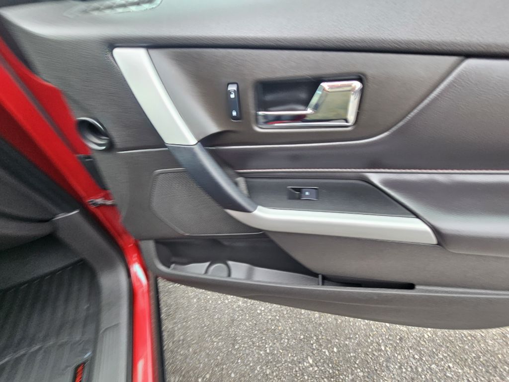 Photo 13 of this FORD EDGE
