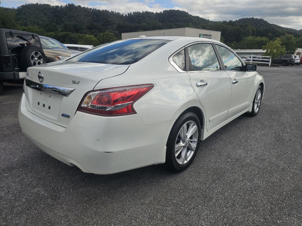 Photo 2 of this NISSAN ALTIMA