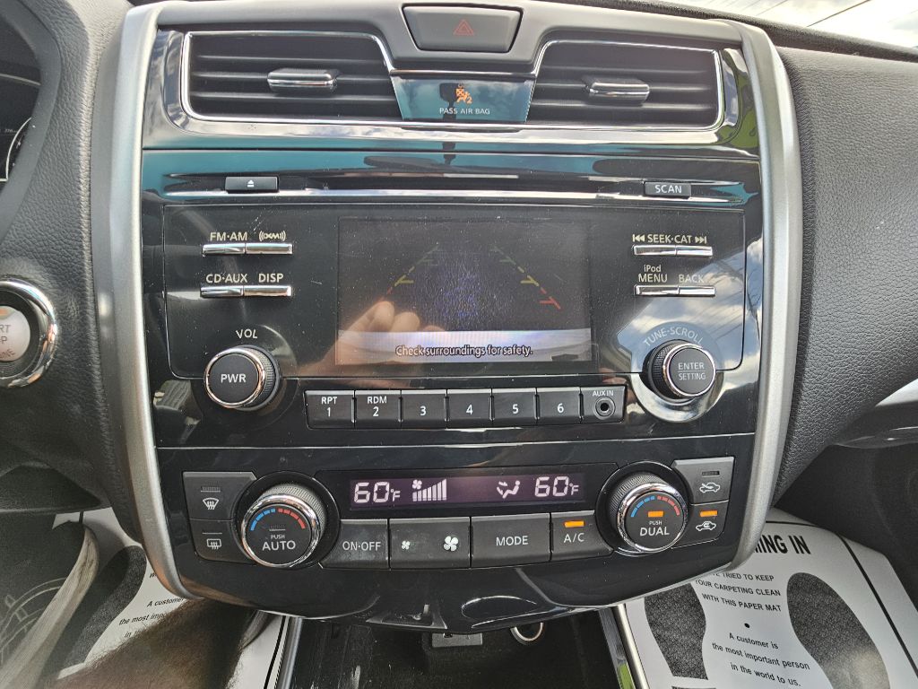 Photo 12 of this NISSAN ALTIMA