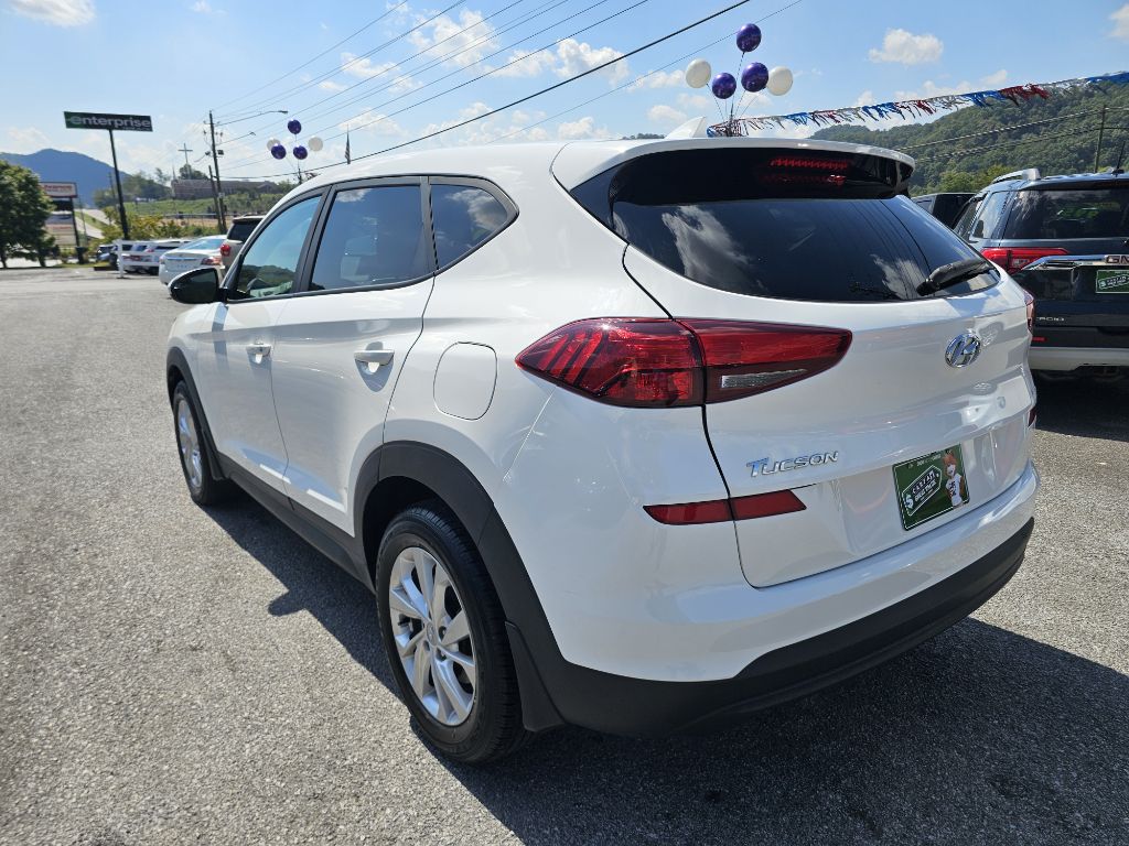Photo 13 of this HYUNDAI TUCSON