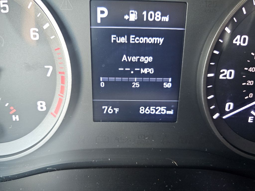 Photo 22 of this HYUNDAI TUCSON