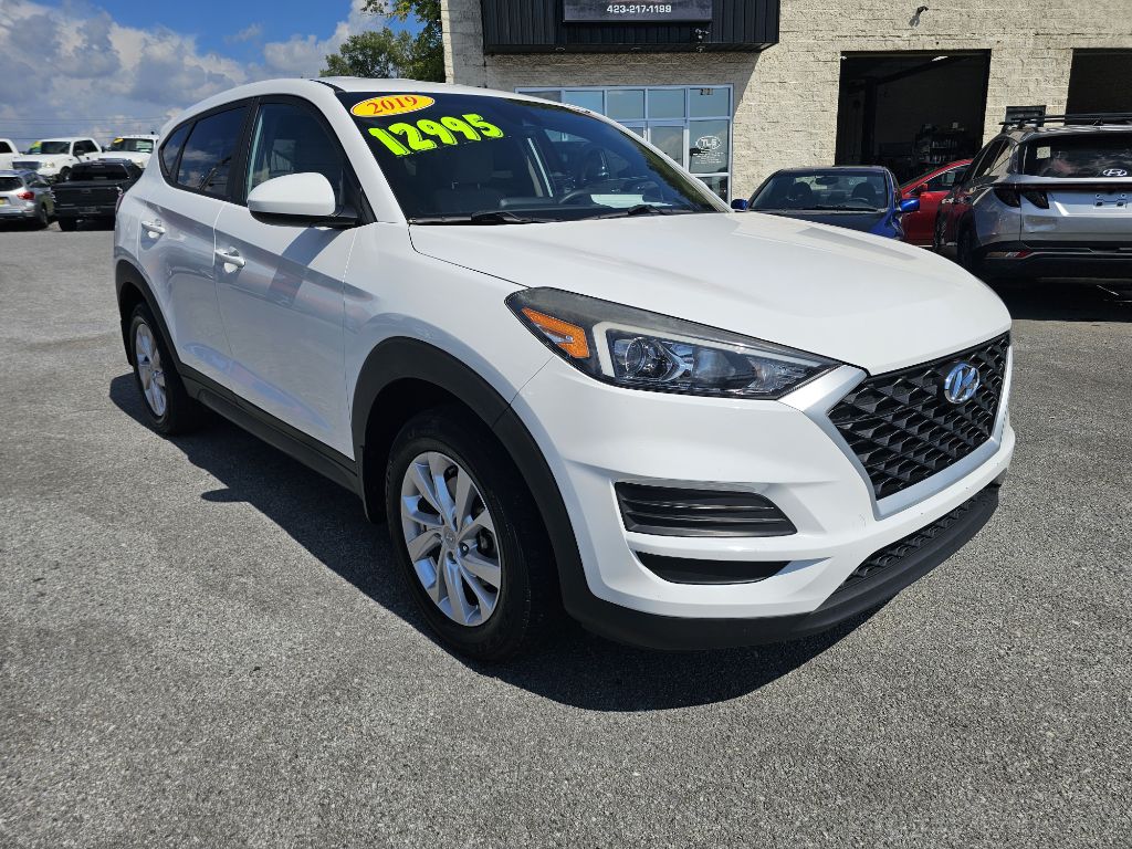 Photo 10 of this HYUNDAI TUCSON