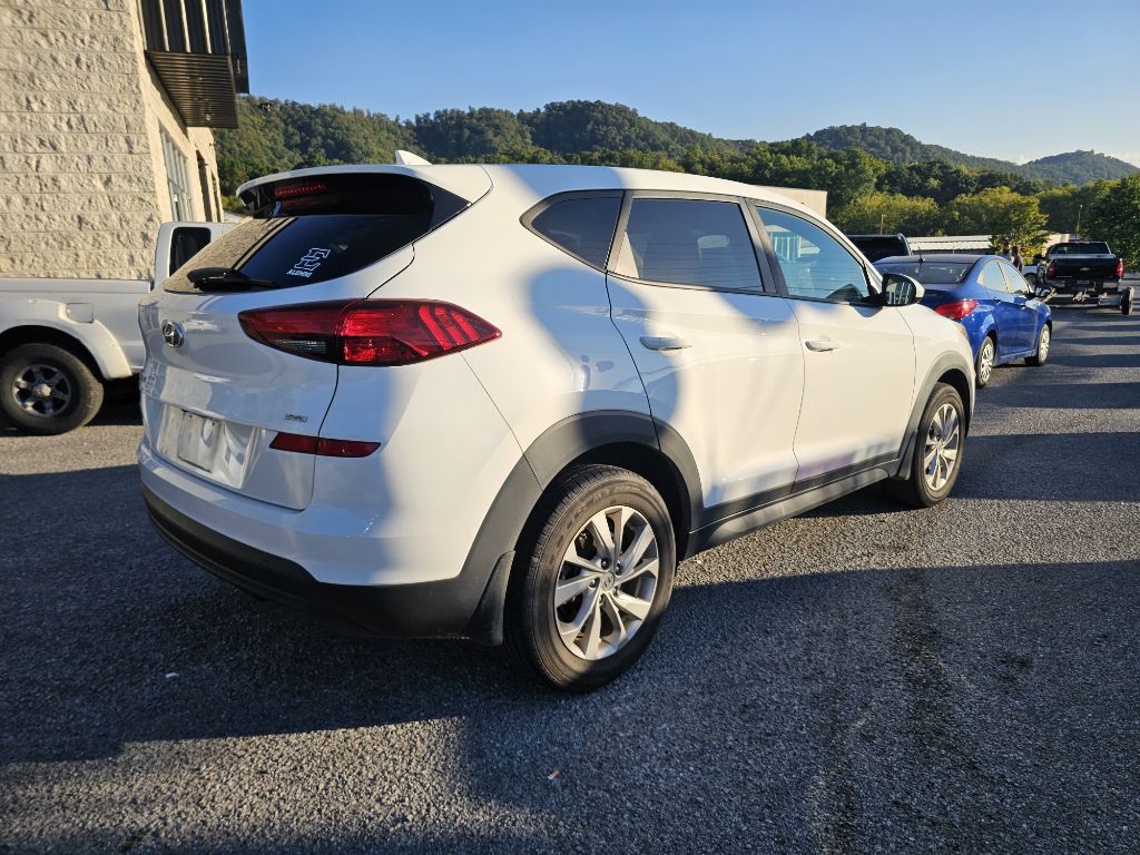 Photo 2 of this HYUNDAI TUCSON