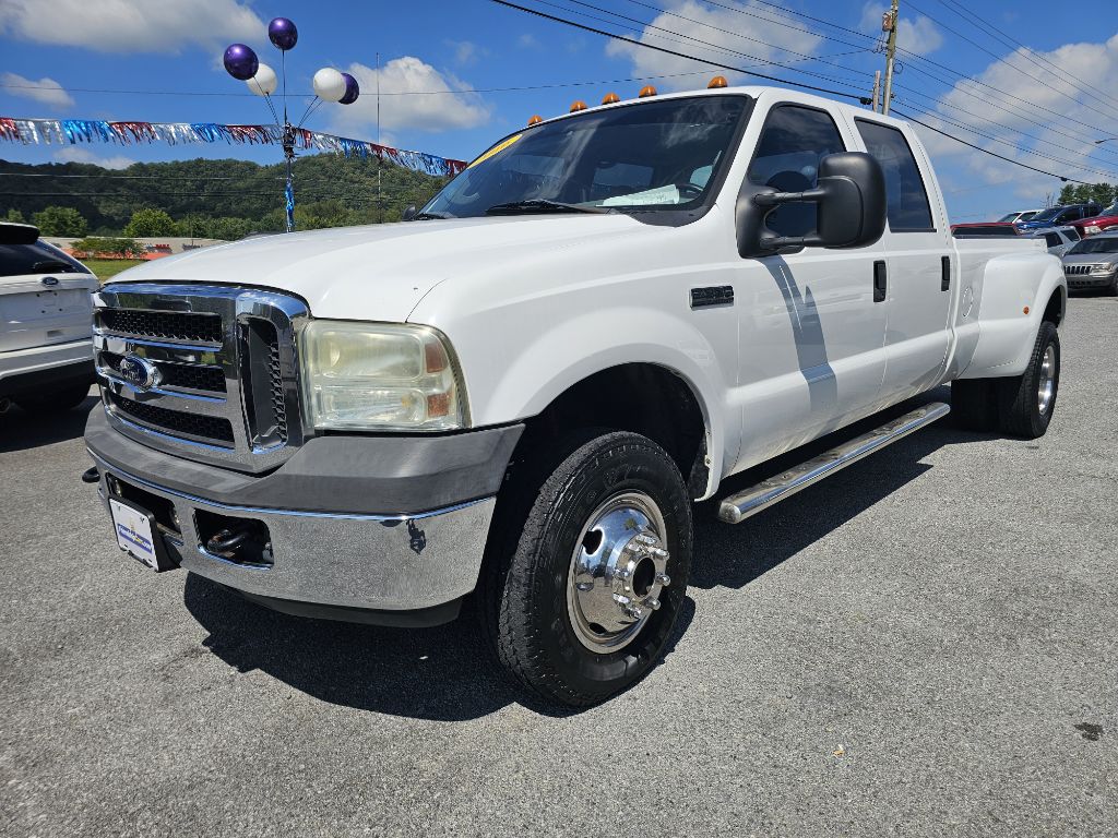 Photo 7 of this FORD F-350 SUPER DUT