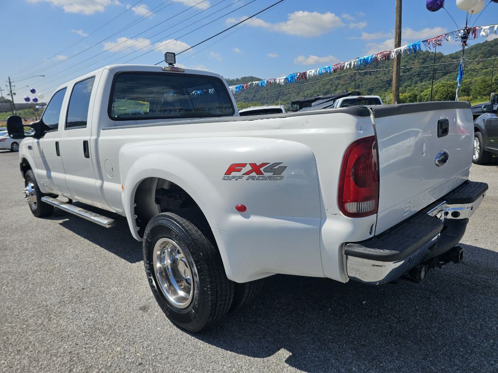 Photo 6 of this FORD F-350 SUPER DUT