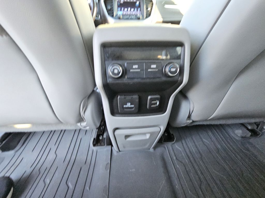 Photo 14 of this GMC ACADIA