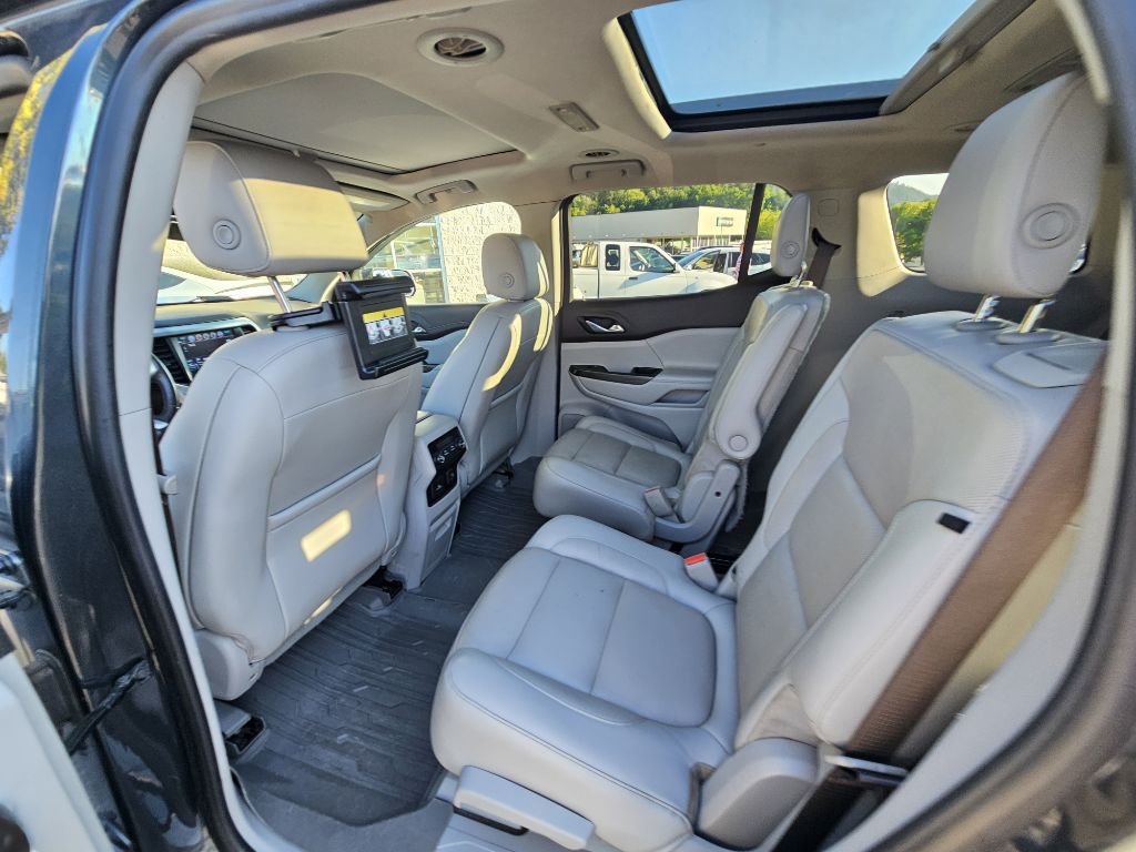 Photo 10 of this GMC ACADIA