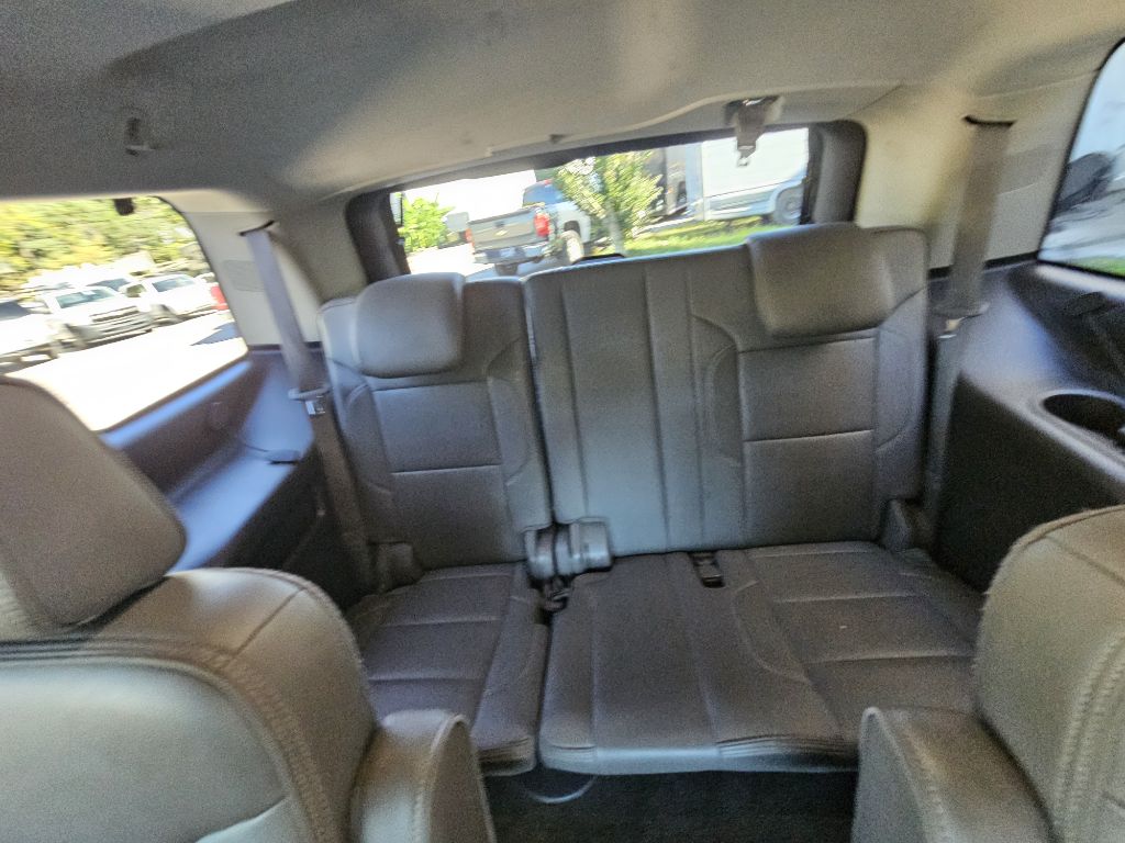 Photo 10 of this GMC YUKON