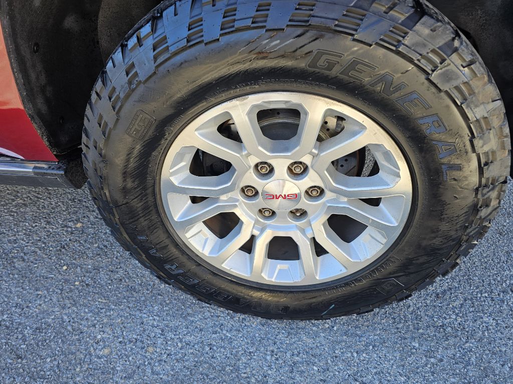 Photo 22 of this GMC YUKON