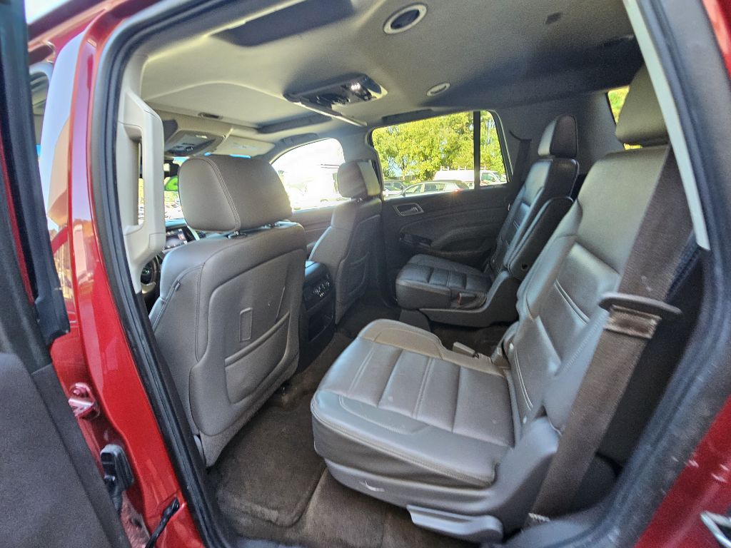 Photo 9 of this GMC YUKON