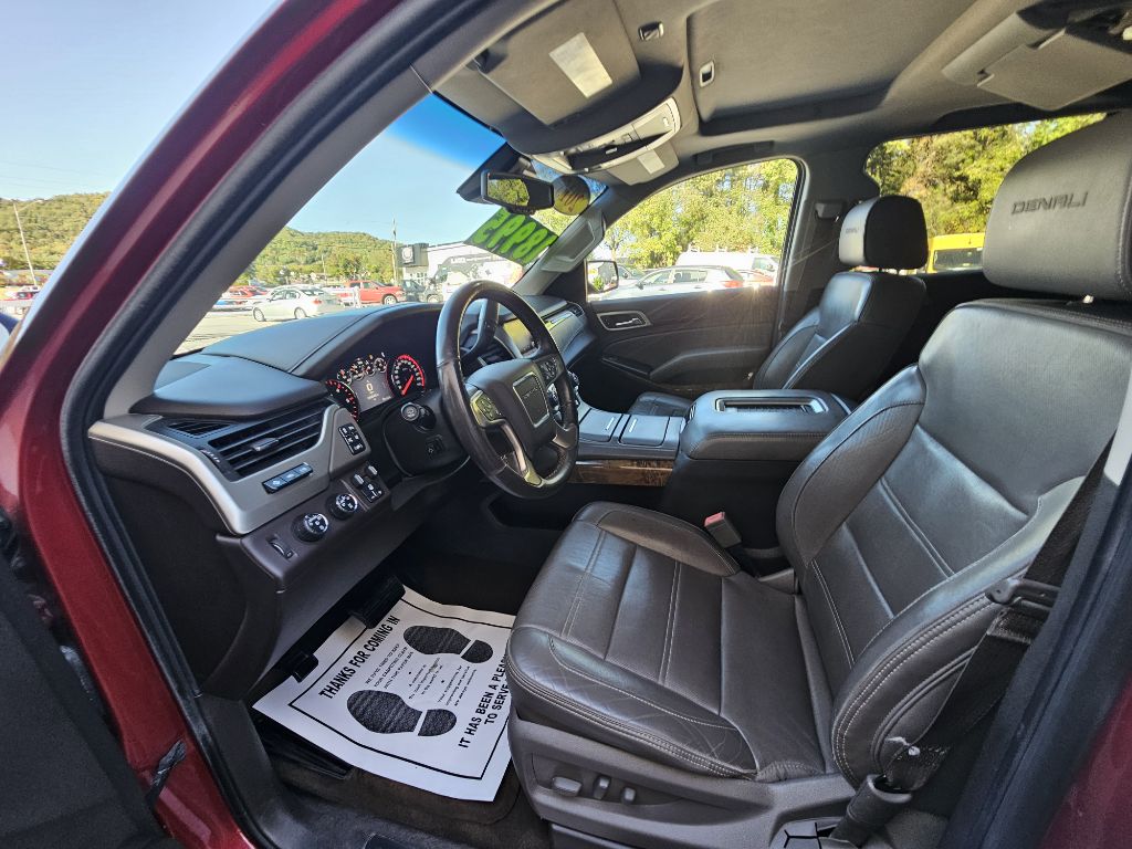 Photo 8 of this GMC YUKON