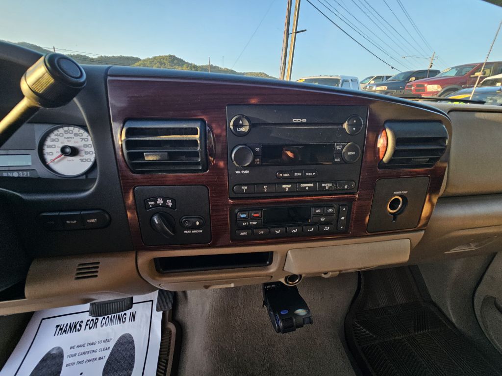 Photo 12 of this FORD F-250 SUPER DUT