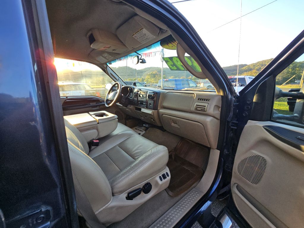 Photo 10 of this FORD F-250 SUPER DUT