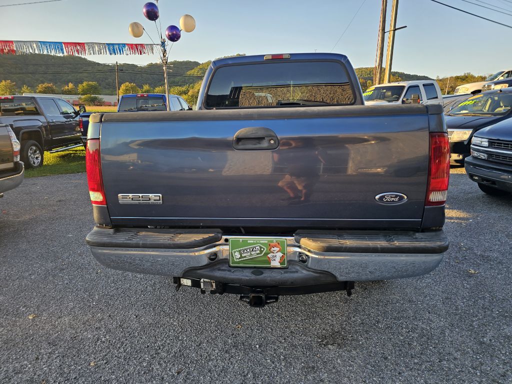 Photo 5 of this FORD F-250 SUPER DUT