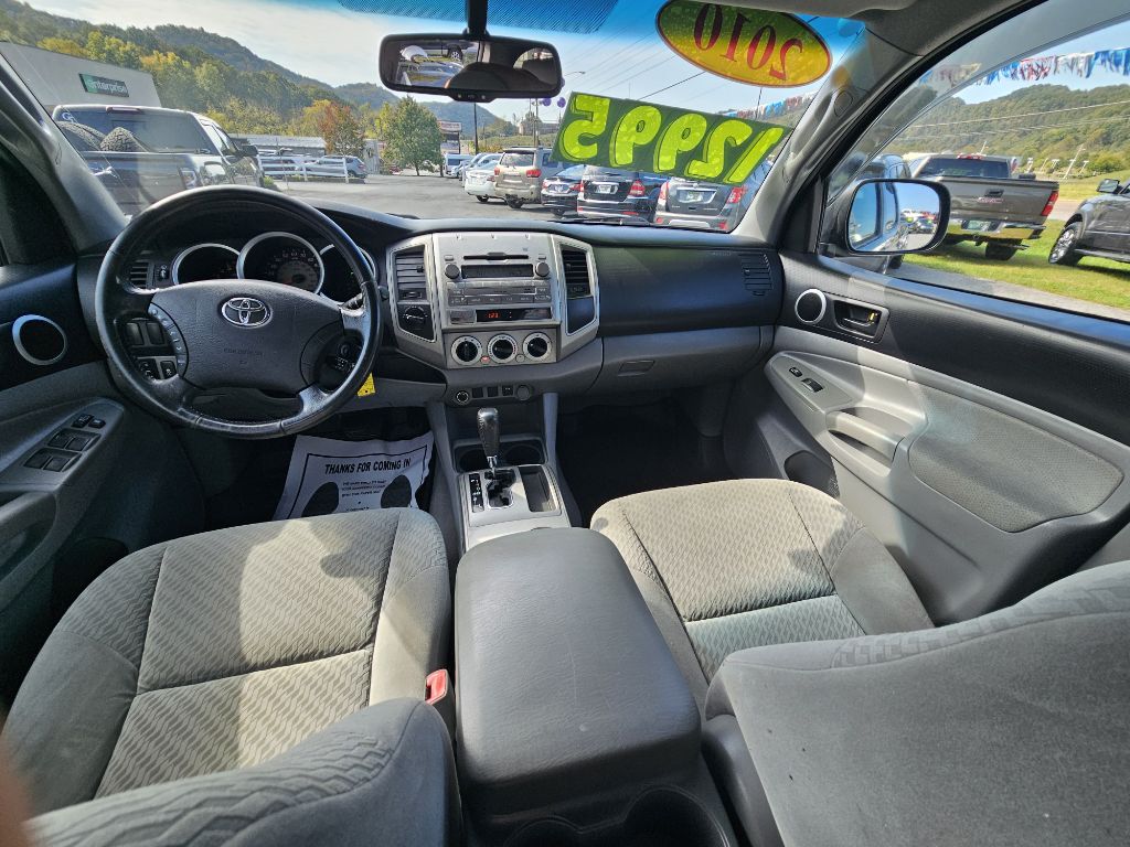 Photo 9 of this TOYOTA TACOMA
