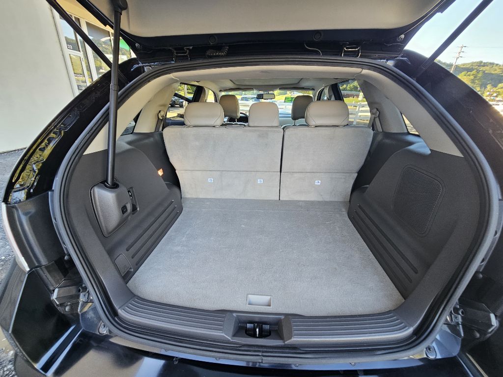 Photo 11 of this LINCOLN MKX