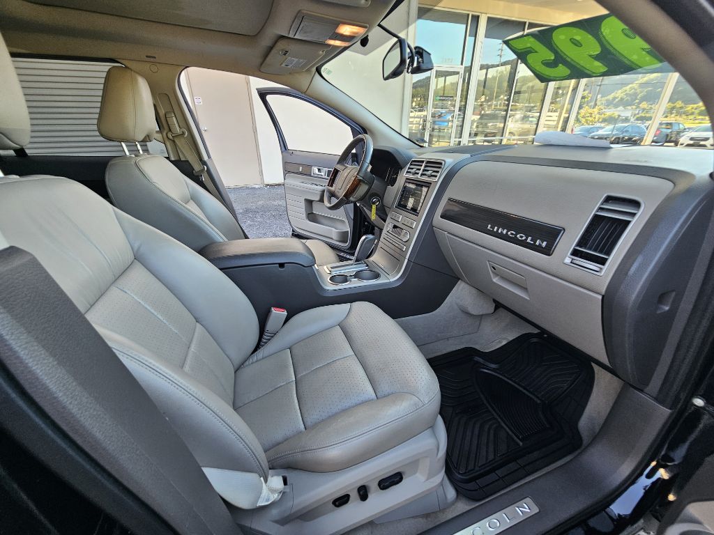 Photo 9 of this LINCOLN MKX