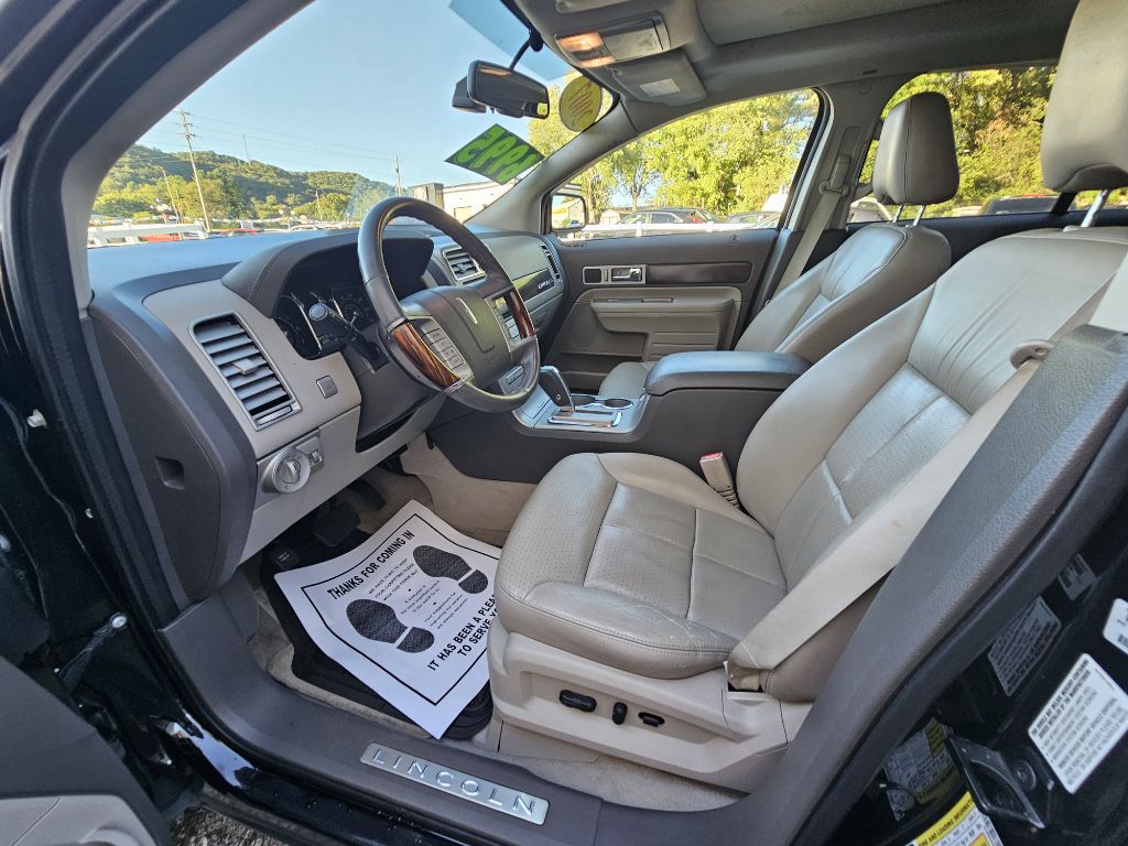 Photo 7 of this LINCOLN MKX