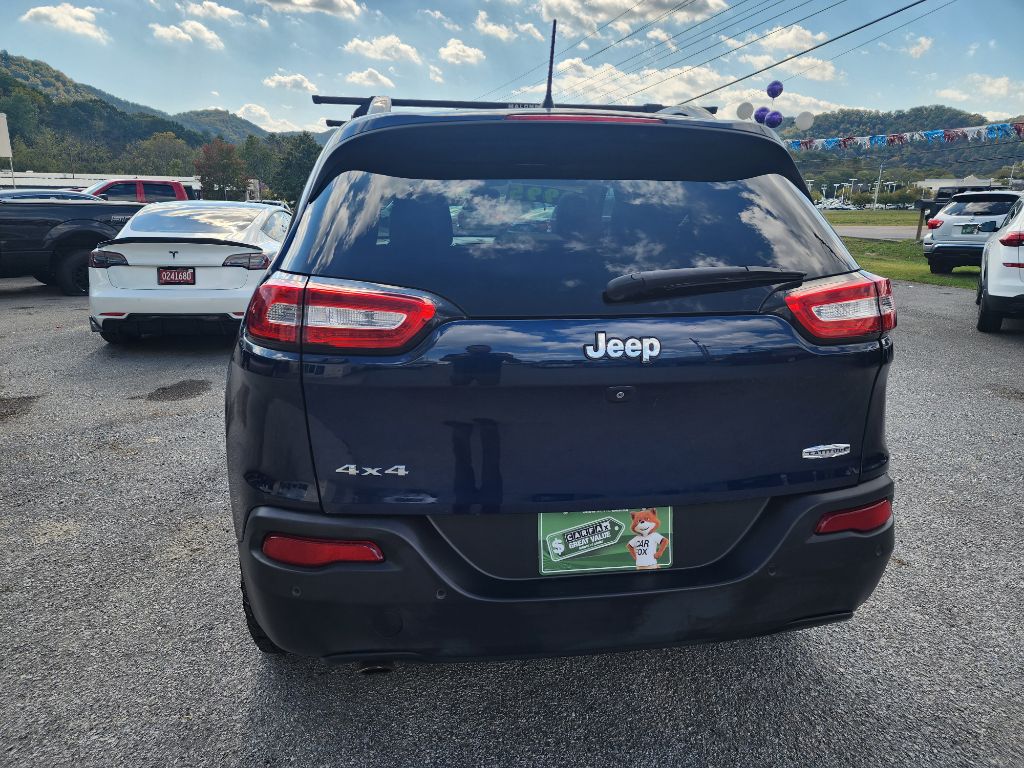Photo 5 of this JEEP CHEROKEE