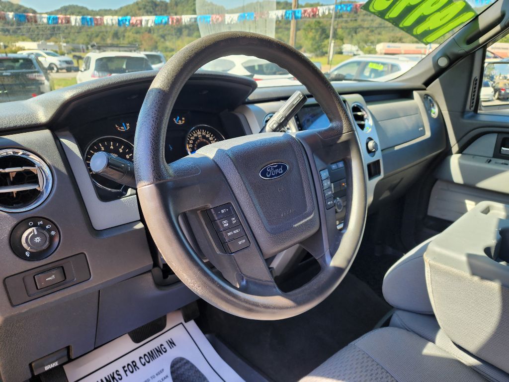 Photo 12 of this FORD F-150
