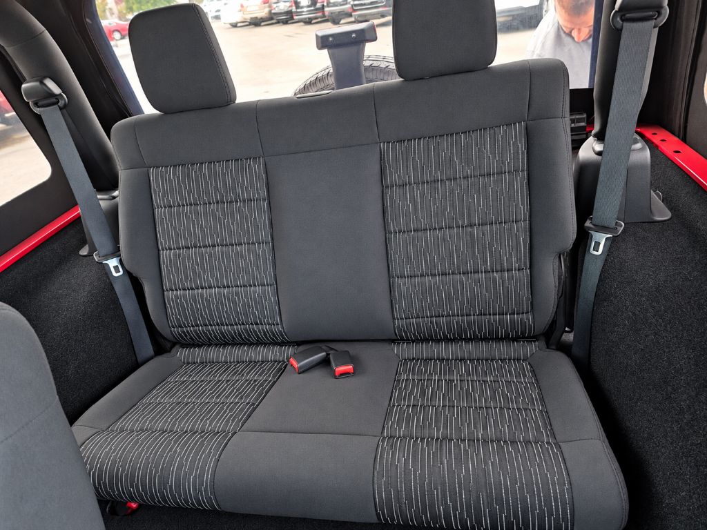 Photo 14 of this JEEP WRANGLER