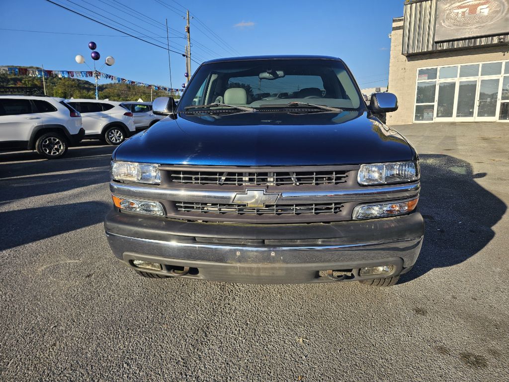 Photo 3 of this CHEVROLET SILVERADO 1500