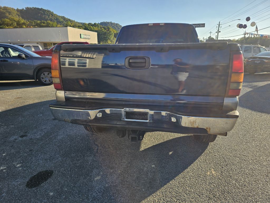 Photo 4 of this CHEVROLET SILVERADO 1500
