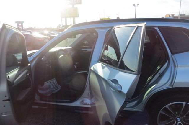 Photo 9 of this BMW X1