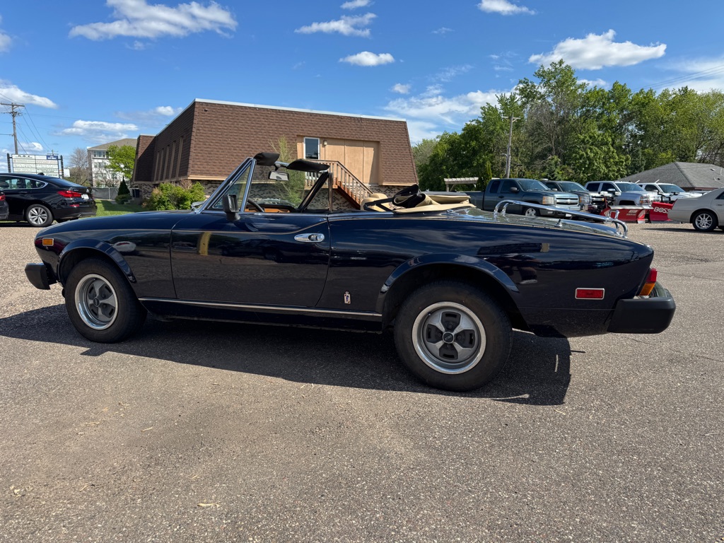 Photo 11 of this FIAT SPIDER