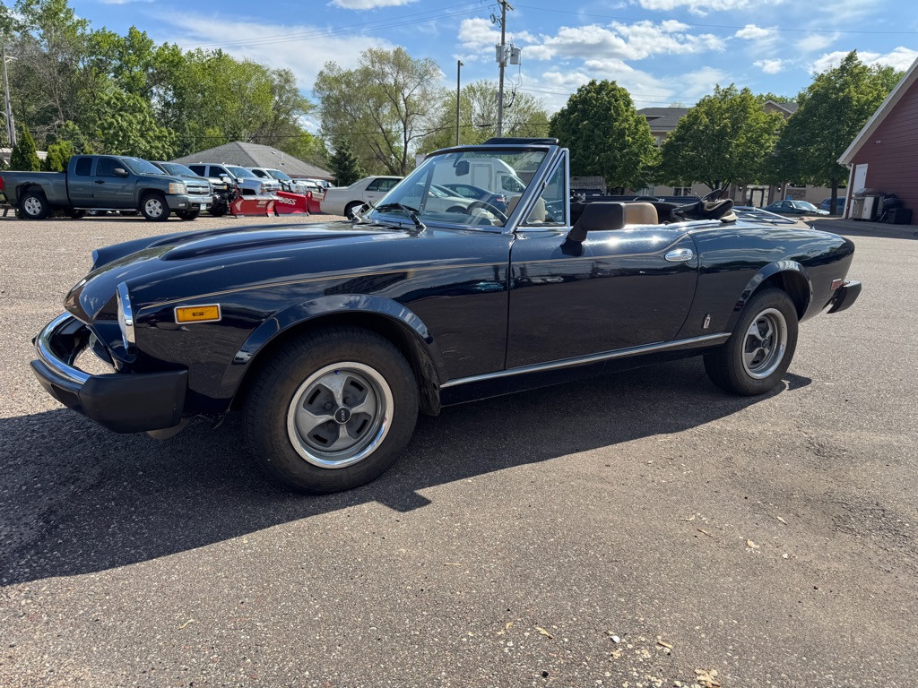 Photo 13 of this FIAT SPIDER