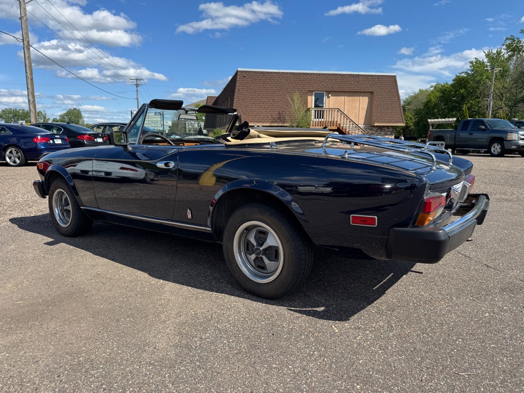 Photo 10 of this FIAT SPIDER