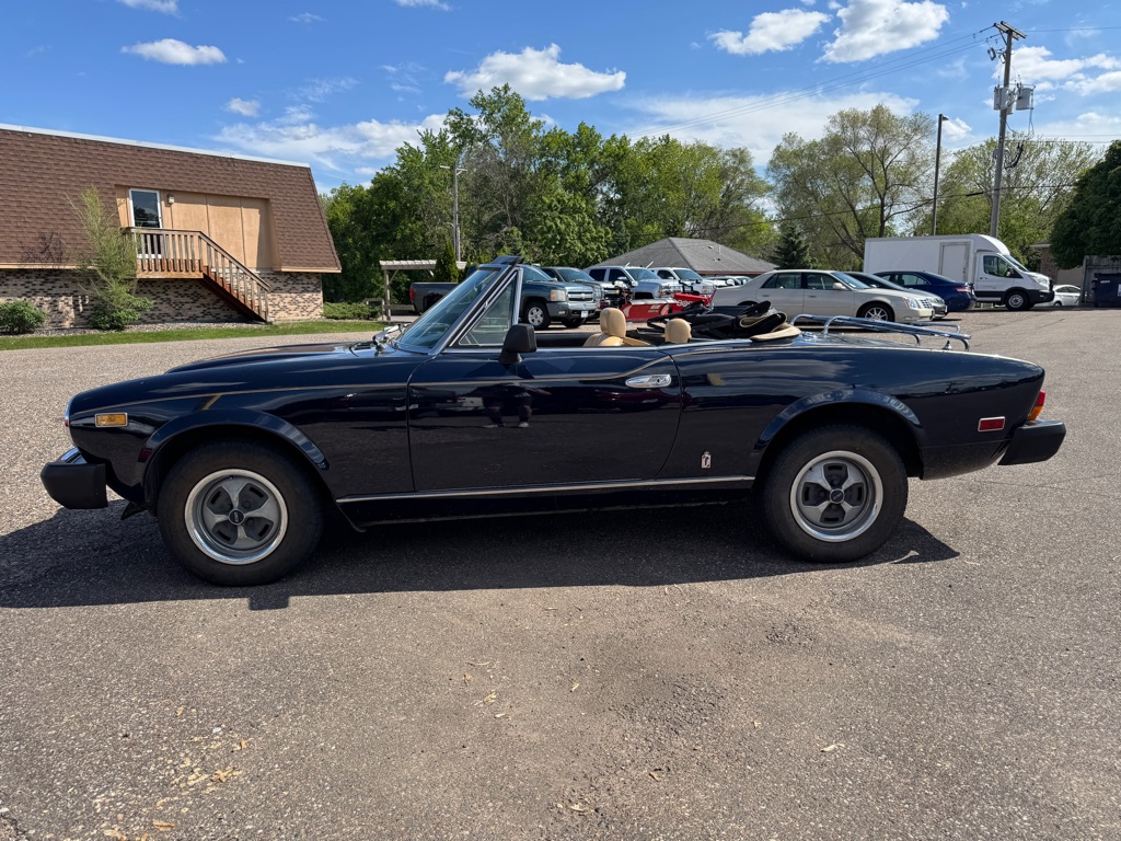 Photo 12 of this FIAT SPIDER