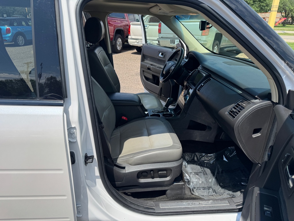 Photo 33 of this FORD FLEX