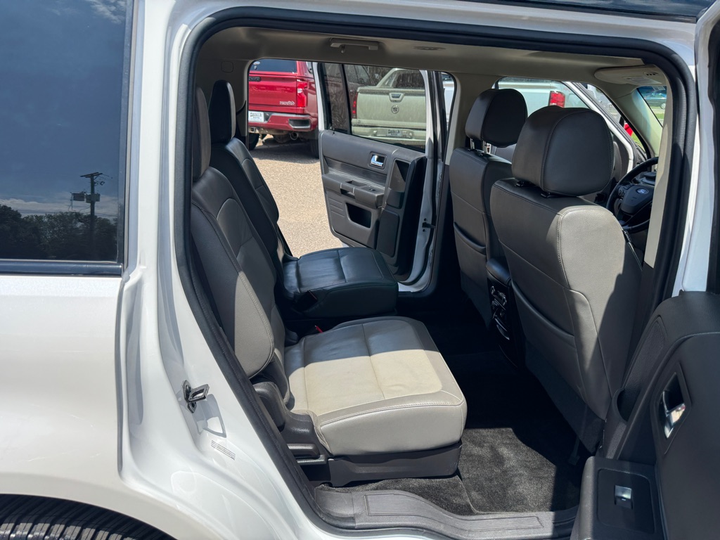 Photo 30 of this FORD FLEX