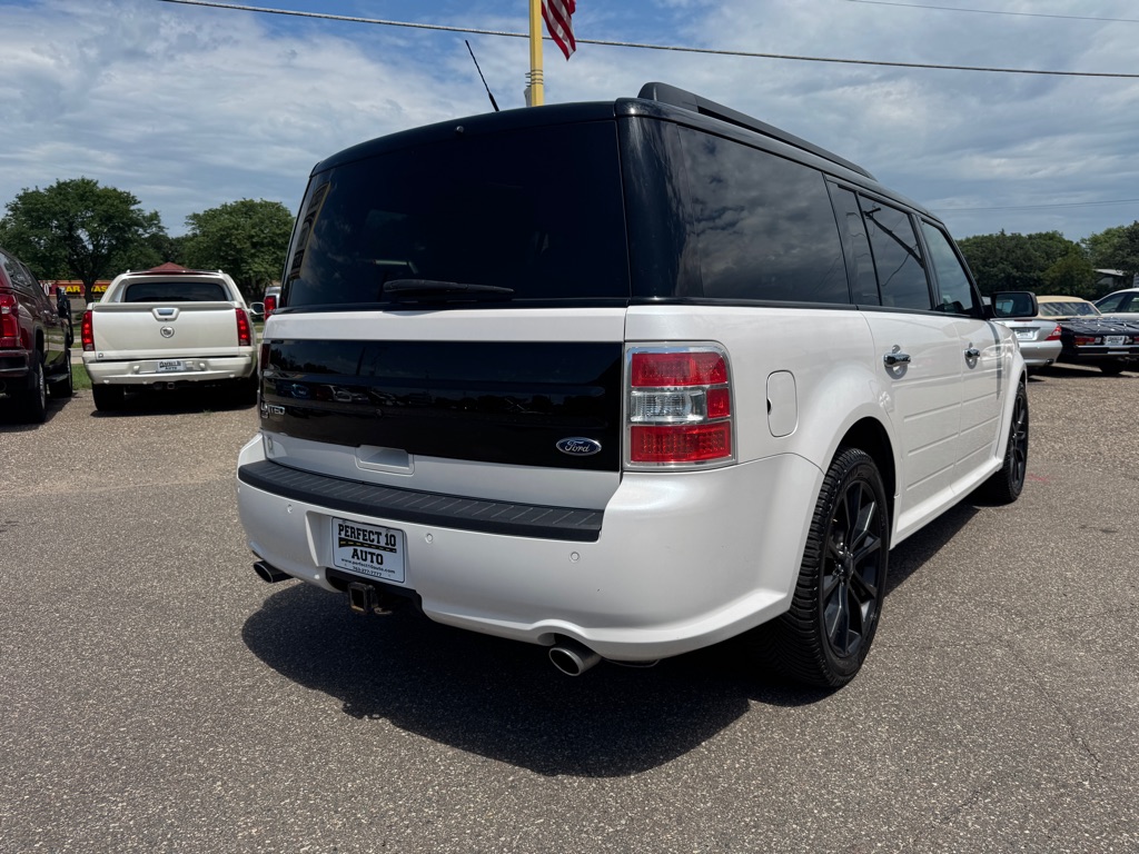 Photo 7 of this FORD FLEX