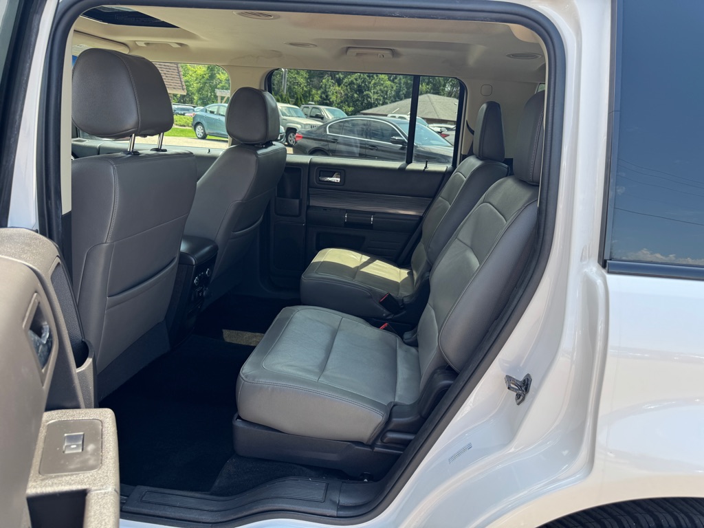 Photo 23 of this FORD FLEX