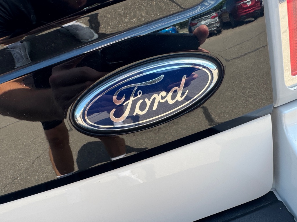 Photo 40 of this FORD FLEX