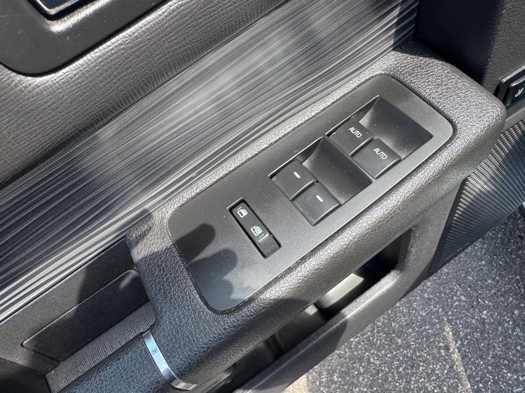 Photo 21 of this FORD FLEX