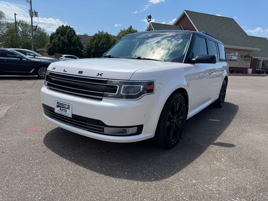 Photo 15 of this FORD FLEX