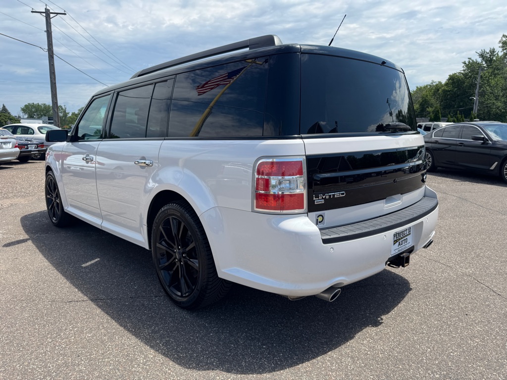 Photo 9 of this FORD FLEX