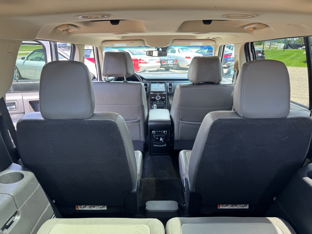Photo 27 of this FORD FLEX