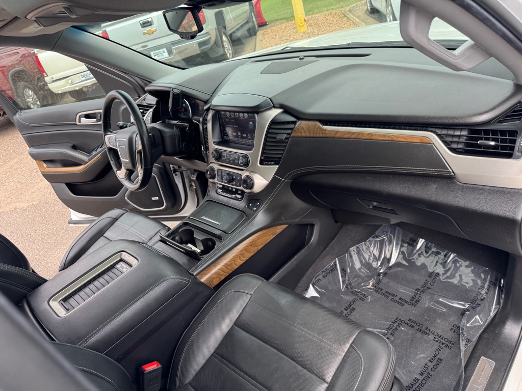 Photo 40 of this GMC YUKON