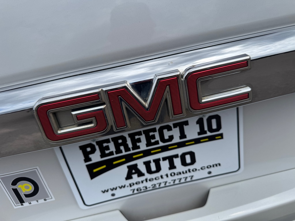 Photo 17 of this GMC YUKON